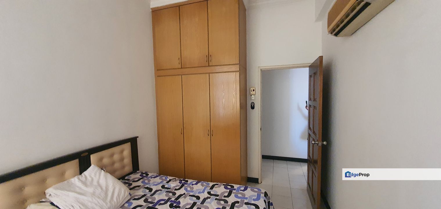 Putra Indah Condominium @ Taman Serdang Raya Seri Kembangan Below Market Value (2Carparks), Selangor, Seri Kembangan