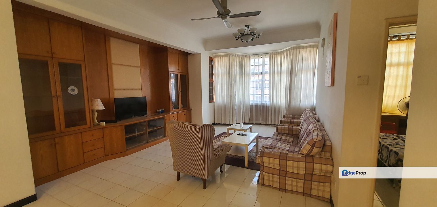 Putra Indah Condominium @ Taman Serdang Raya Seri Kembangan Below Market Value (2Carparks), Selangor, Seri Kembangan