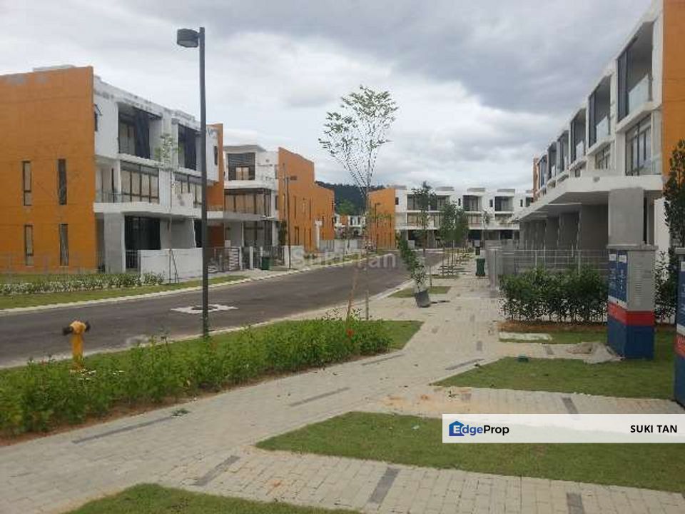 R【Stunning】Beautiful Superlink REED 24x80 @ Lakefields, Sungai Besi – A Must-See Home!, Kuala Lumpur, Sungai Besi