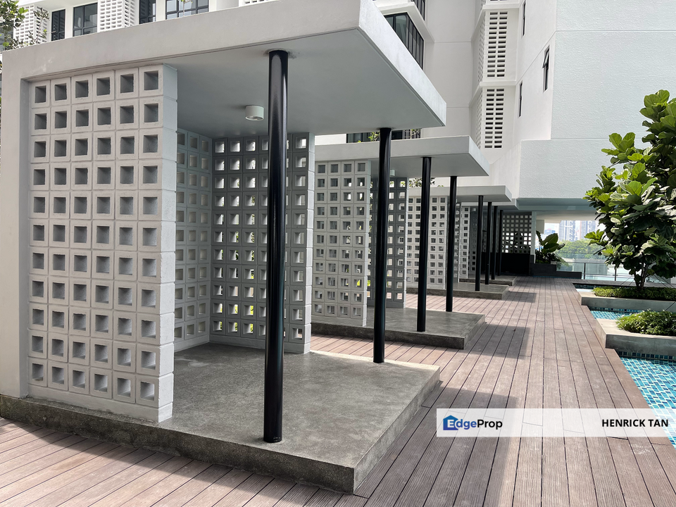 Lot 15 @ SJCC, 2 Car Park, Partly Furnished, Selangor, Subang Jaya