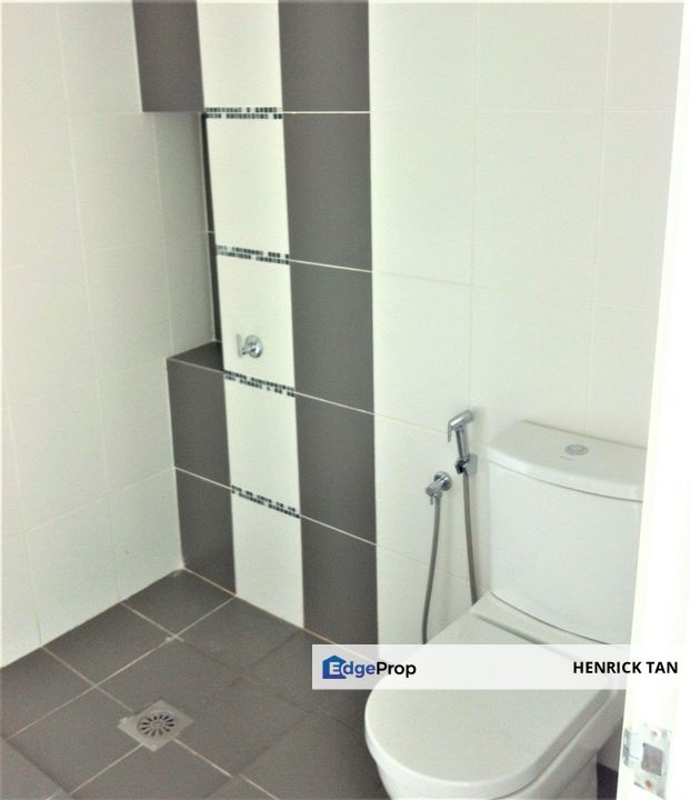 Zeva @ Equine South, Partly Furnished, RENOVATED House, 2Car Parks, Selangor, Seri Kembangan