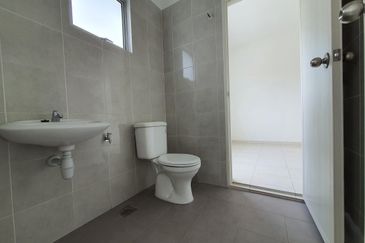 Kota Kemuning, Double Storey House, 20x65sqft, Gated Guarded