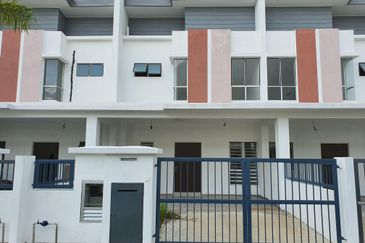 Kota Kemuning, Double Storey House, 20x65sqft, Gated Guarded