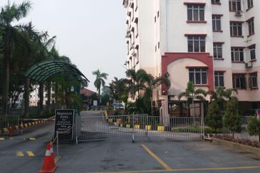 Subang Perdana Goodyear Court 10