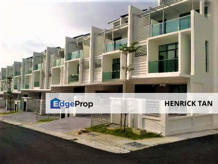 Kinrara Residence, 3storey House, 22x75sqft, 3318sqft, Gated Guarded, Selangor, Bandar Kinrara Puchong