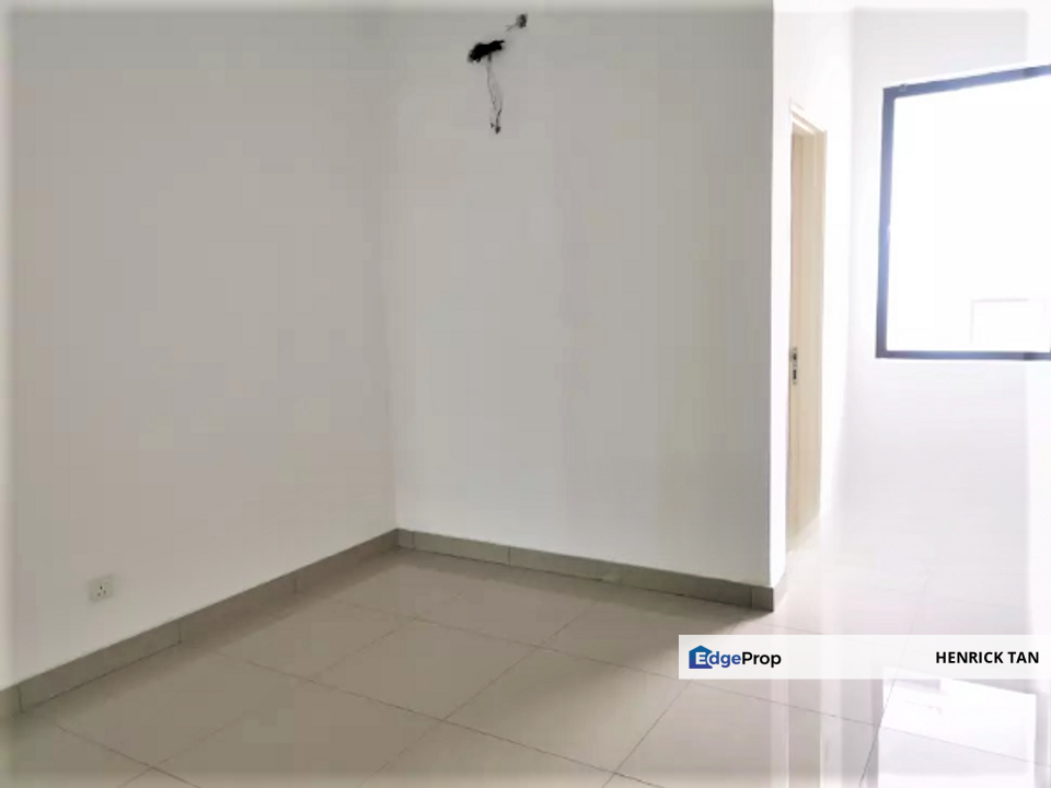 Kinrara Residences, 3-storey Superlink House, 22x75sqft, Build up3318sqft, Gated Guarded, Selangor, Bandar Kinrara Puchong