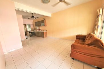 Taman Pinggiran Putra