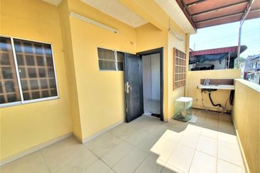 Taman Pinggiran Putra