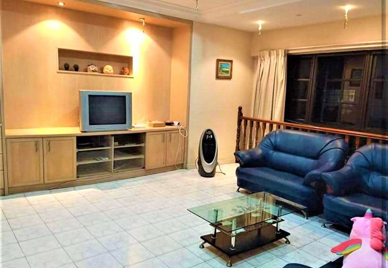 Evergreen Park Cypress