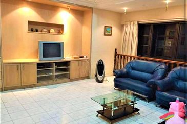 Evergreen Park Cypress