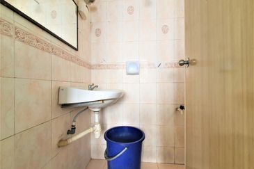 Subang Perdana Goodyear Court 10