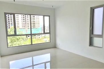 Lakefront Condominium | Emerald Hills @ Alam Damai