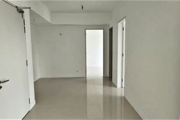 Lakefront Condominium | Emerald Hills @ Alam Damai