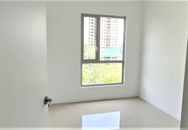 Lakefront Condominium | Emerald Hills @ Alam Damai