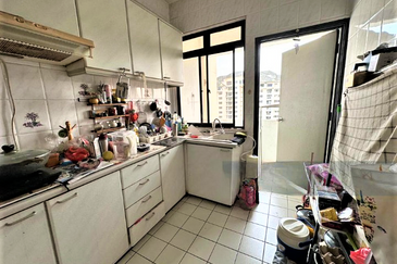 Mutiara Oriental Condominium