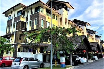 Avenue 2, Lake Valley