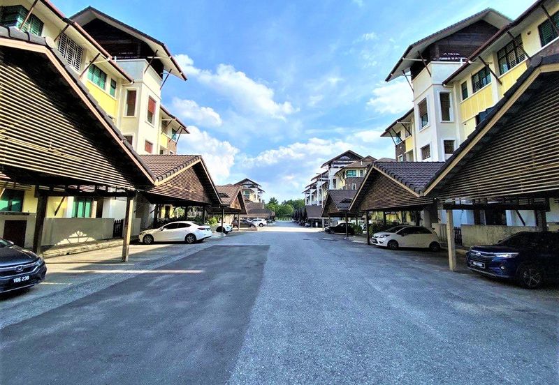 Avenue 2, Lake Valley