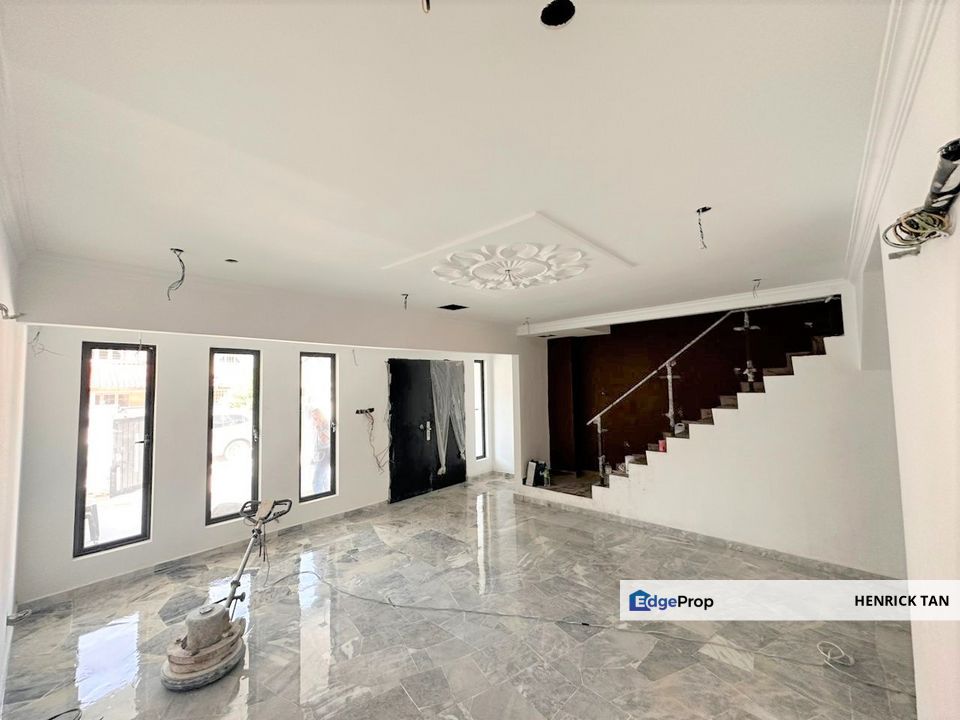 Double Storey 22x75sqft, Gated Guarded, New Fully Renovated House with Balcony, Selangor, USJ