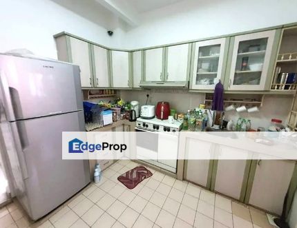 18x65 Freehold Double Storey Renovated Taman Wawasan, Selangor, Puchong