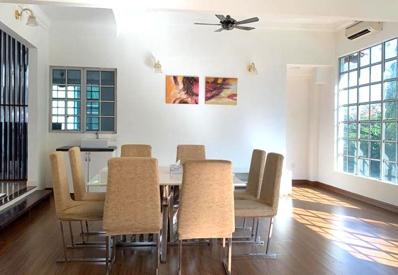 Persiaran Bukit Rahman Putra 2/1 