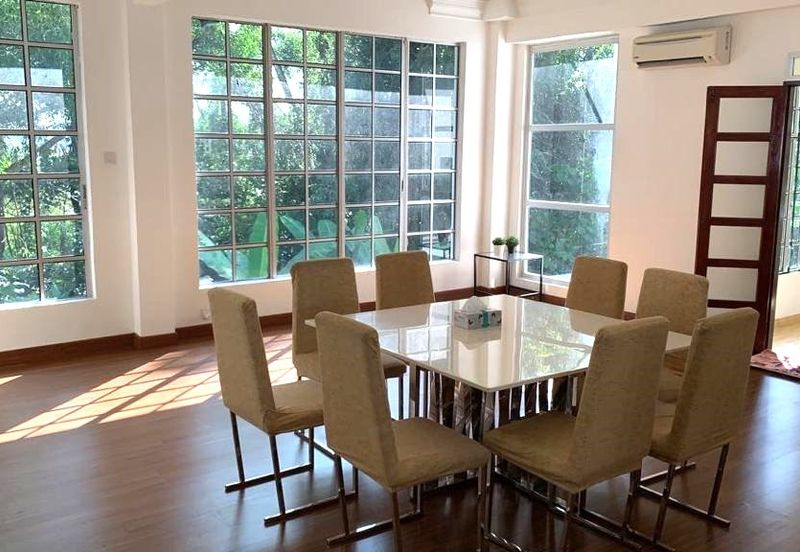 Persiaran Bukit Rahman Putra 2/1 