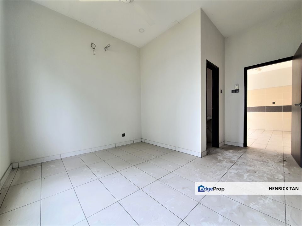 3-storey Semi D House, Freehold 42x79sqft, Gated Guarded, Build up 4800sqft, Selangor, Shah Alam