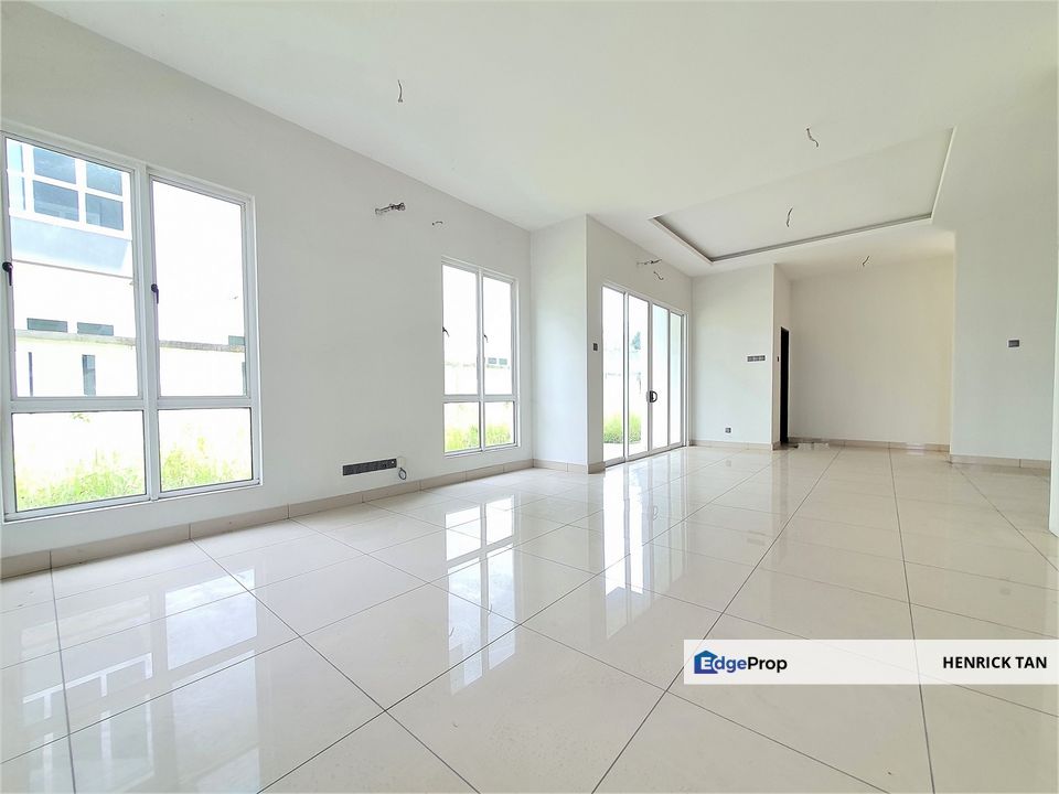 3-storey Semi D House, Freehold 42x79sqft, Gated Guarded, Build up 4800sqft, Selangor, Shah Alam