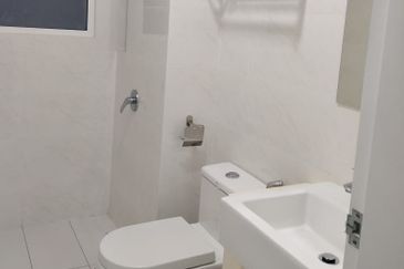 Aurora Tower @ Eco Sky