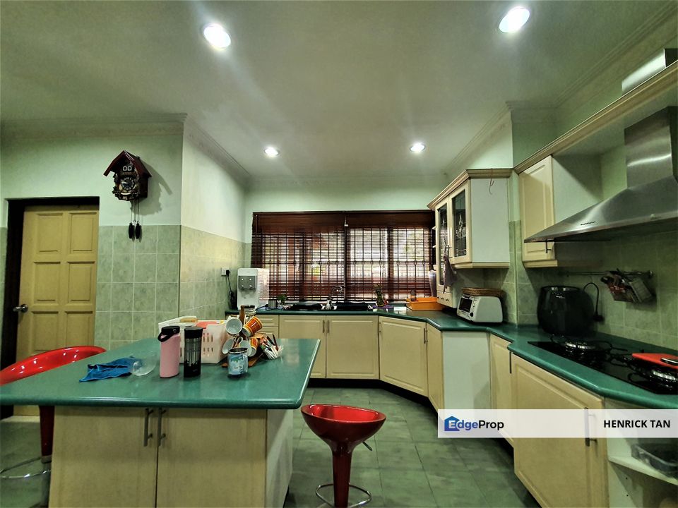 Double Storey CORNER LOT (50x75 sqft ), Nice Renovated , Selangor, Kota Kemuning