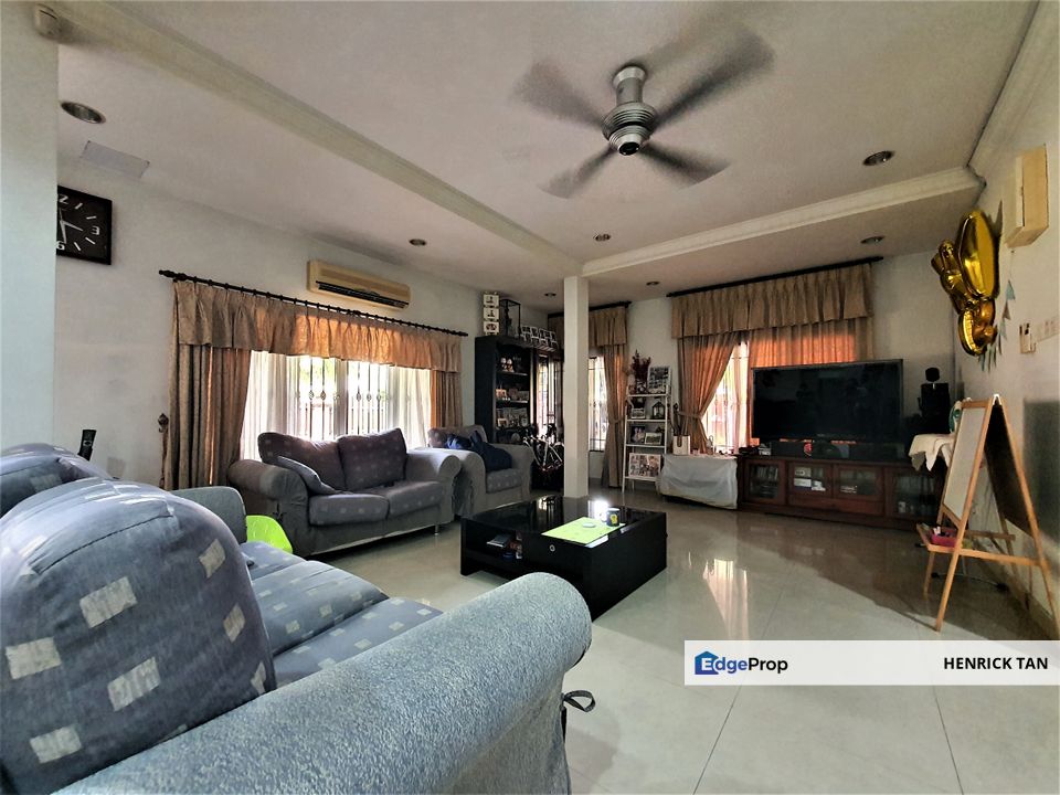 Double Storey CORNER LOT (50x75 sqft ), Nice Renovated , Selangor, Kota Kemuning