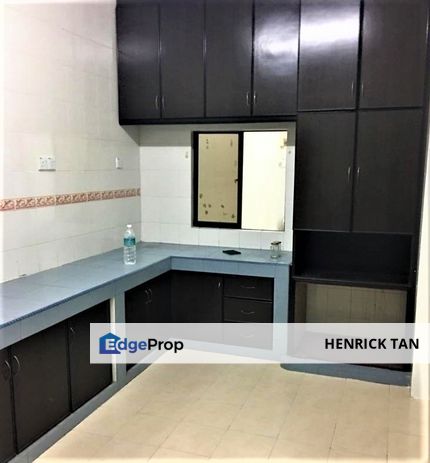 22x60sf, Renovated, Kitchen Extended, Gated Guarded, Selangor, Shah Alam