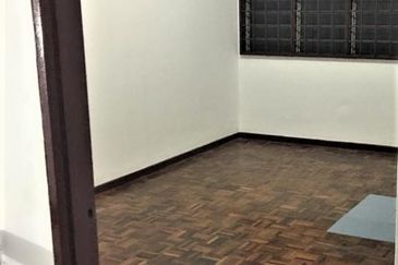 22x60sf, Renovated, Kitchen Extended, Gated Guarded