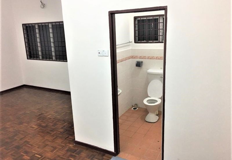 22x60sf, Renovated, Kitchen Extended, Gated Guarded