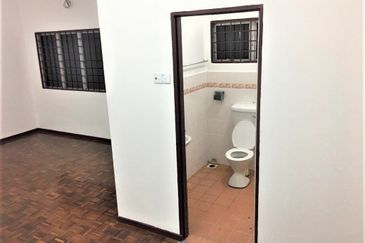 22x60sf, Renovated, Kitchen Extended, Gated Guarded