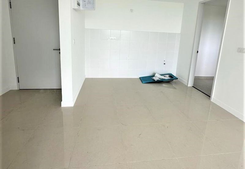 Lakefront Condominium | Emerald Hills @ Alam Damai