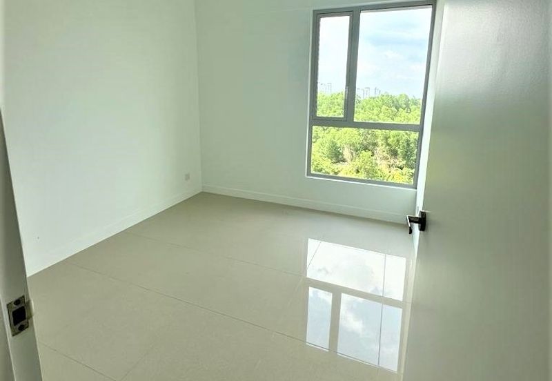 Lakefront Condominium | Emerald Hills @ Alam Damai