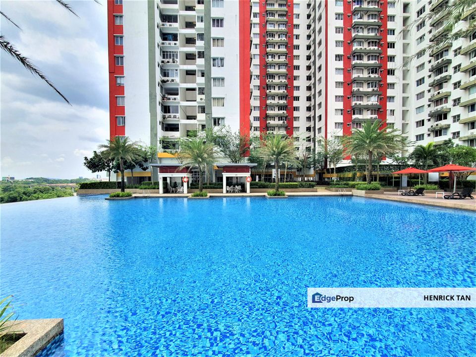 Walkable to USJ 21 LRT Station around 350M, Access to shopping mall, 100% LOAN, Selangor, USJ