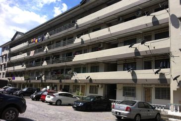 Subang Perdana Goodyear Court 2