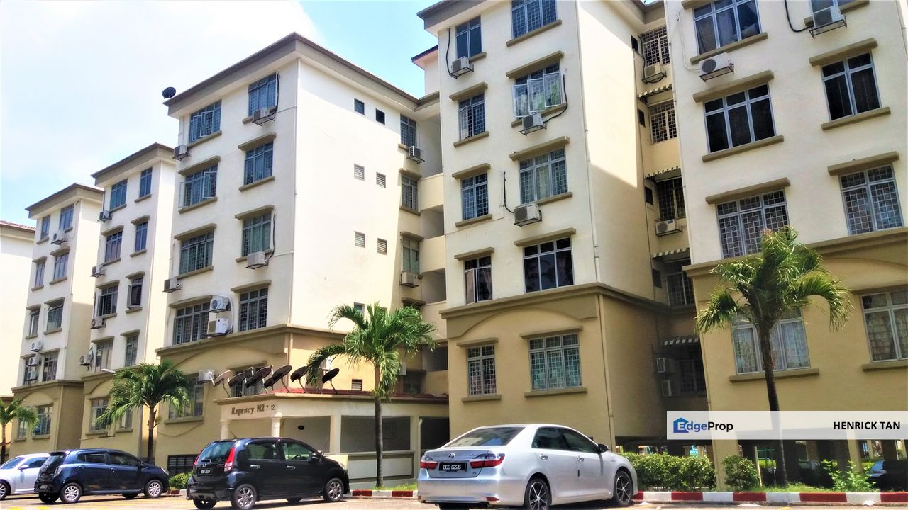 Subang Perdana Goodyear Court 7, USJ Subang Jaya, 1 car Park, With Lift, Swimming Pool, Gated Guarded, Selangor, USJ