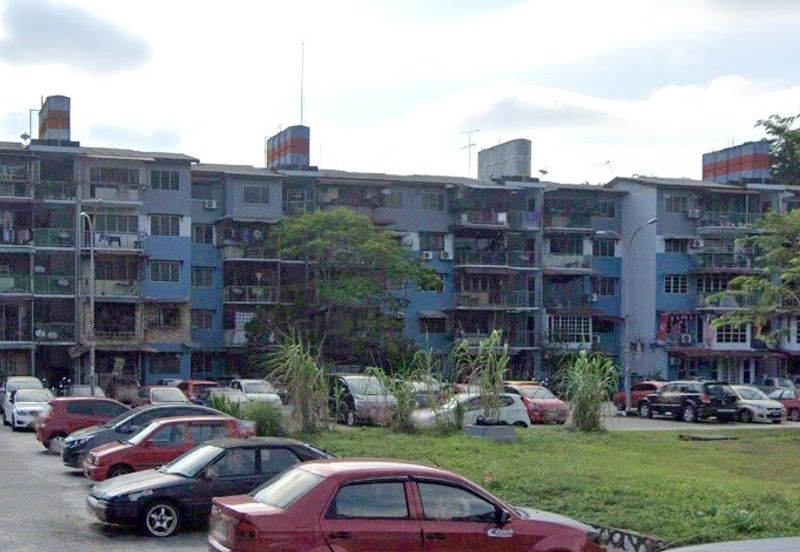 Flat PKNS, Seksyen 18
