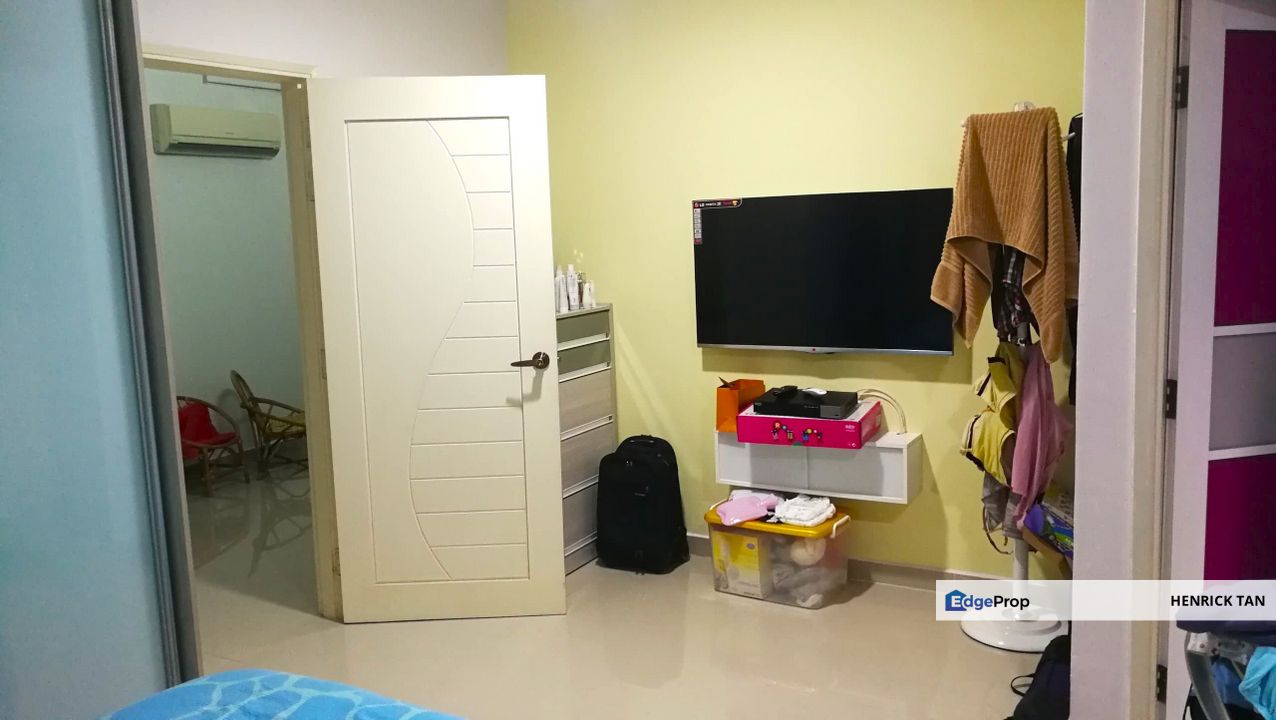 SS7, Double storey, 24x65sqft, Renovated, Kitchen extended, Prime Location, Selangor, Petaling Jaya