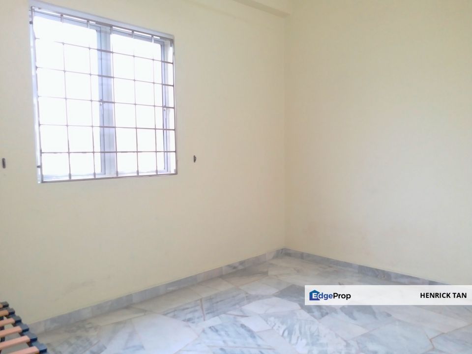 100% Loan, Renovated,  1 car park, Partly Furnish, Selangor, USJ