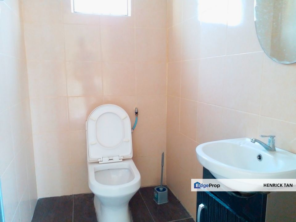 100% Loan, Renovated,  1 car park, Partly Furnish, Selangor, USJ