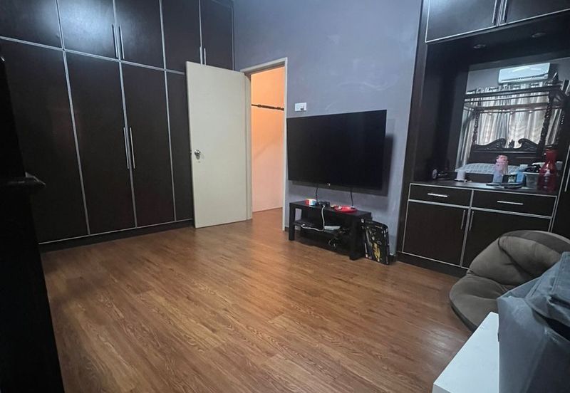 Prima Impian, 20x70sf, Double Storey House, Partly Renovated, Gated Guarded