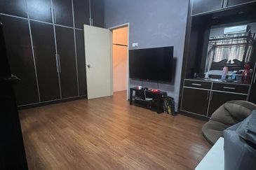 Prima Impian, 20x70sf, Double Storey House, Partly Renovated, Gated Guarded