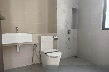 Legasi 2 , Bandar Kinrara