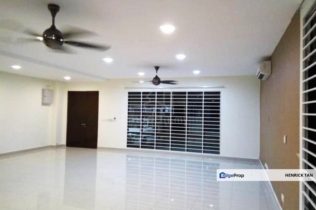 Kinrara Residences, Double Storey Endlot 27x75sqft, Good Condition, Gated Guarded, Selangor, Bandar Kinrara Puchong