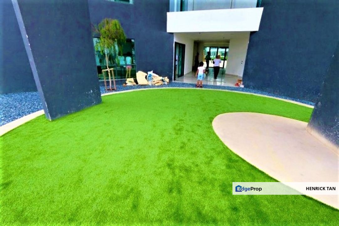 Nice Renovated, 1356sf, 2 car parks, Partly Furnish, Good Condition, Selangor, Seri Kembangan