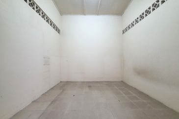 Paramount Garden (Taman Paramount)