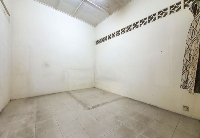 Paramount Garden (Taman Paramount)